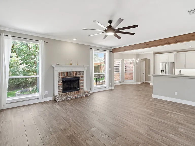 8603 Solano Dr — Photo 4