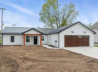 512 E Spring St, Lagrange, IN 46761