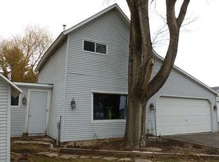 317 Waterloo Rd, Marshall, WI 53559