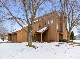 91 Continental Ct, Appleton, WI 54911