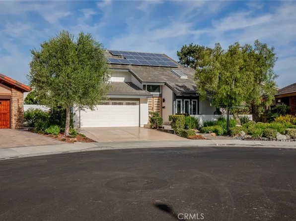8821 Arcel Cir, Huntington Beach, CA 92646