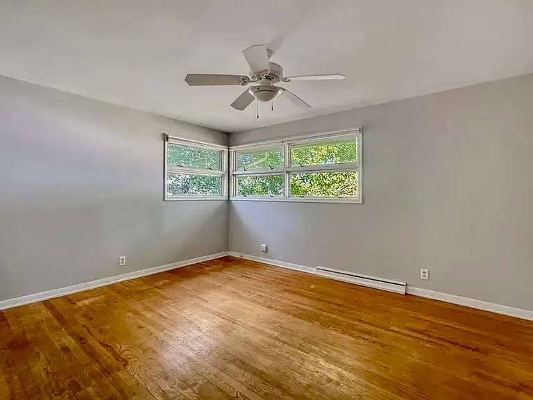 1350 Pinecrest Ave SE #2 — Photo 4