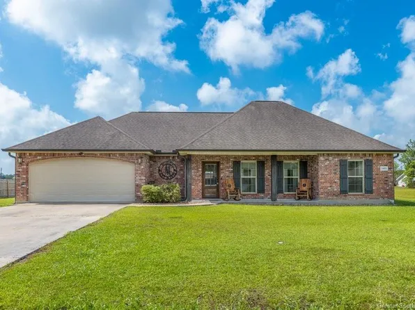 1421 E Liechty Rd, Lake Charles, LA 70611