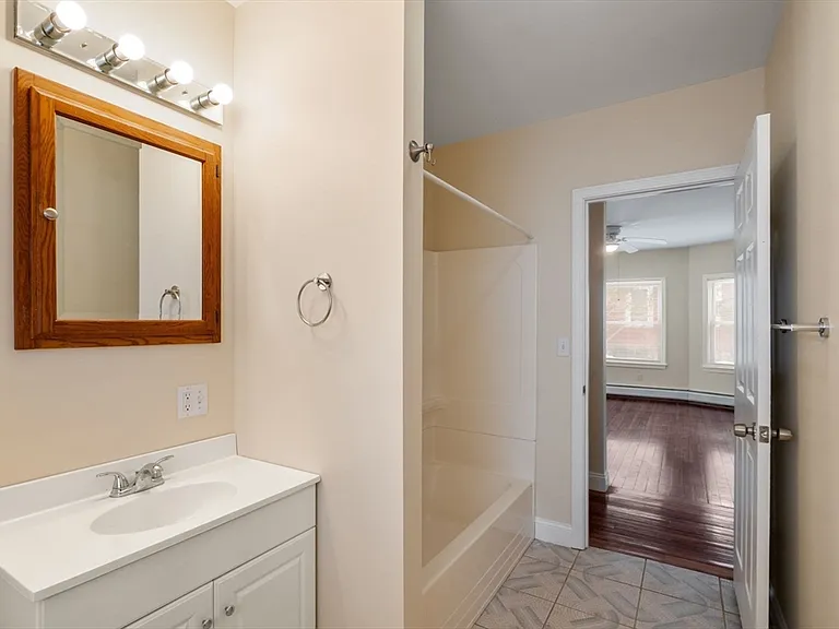 25-27 Lafayette St #1 — Photo 20