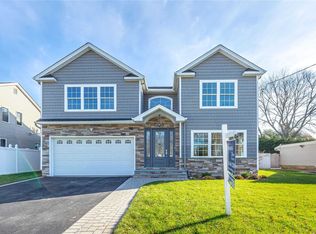 55 Fieldstone Dr, Syosset, NY 11791