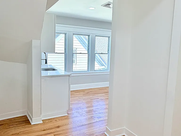 62-64 Porter St #3 — Photo 9