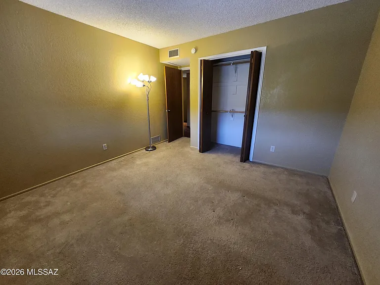 4841 N Paseo Presidio — Photo 13