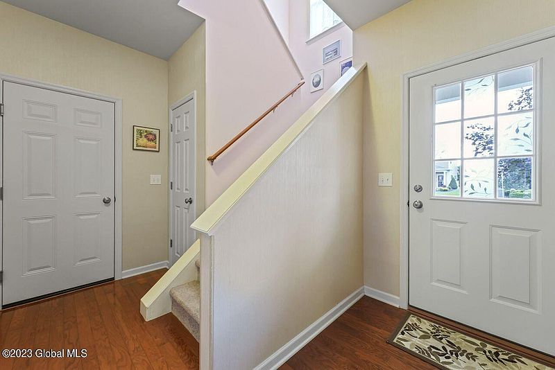 5th image of 6 Stacey Court