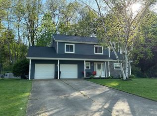 206 N Skytop Rd, Edinboro, PA 16412
