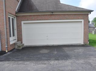 4849 Dierker Rd, Upper Arlington, OH 43220