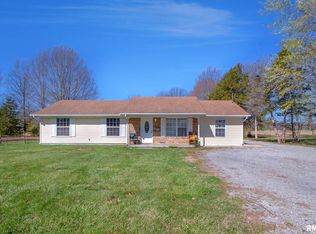 615 N Dent St, Carterville, IL 62918