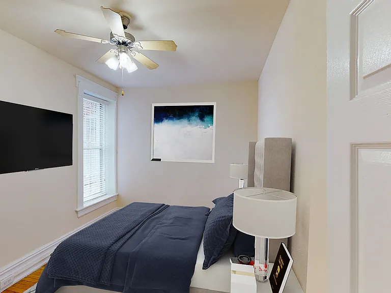 Dupont Apartments — Photo 7
