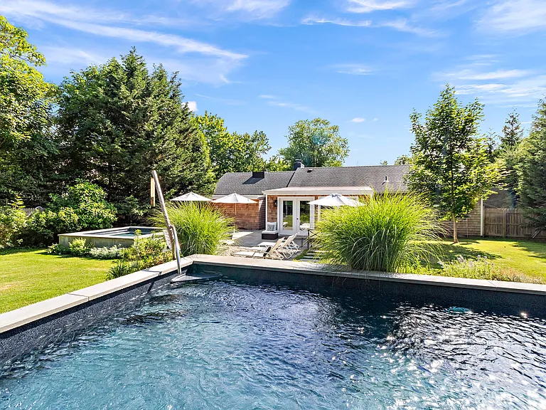 Millstone Dr — Photo 36