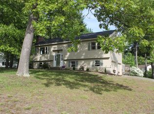 1 Kirkwood Dr, Nashua, NH 03064