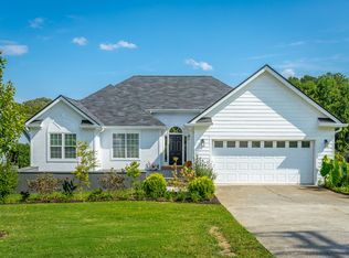 5710 Edgmon Rd, Ooltewah, TN 37363