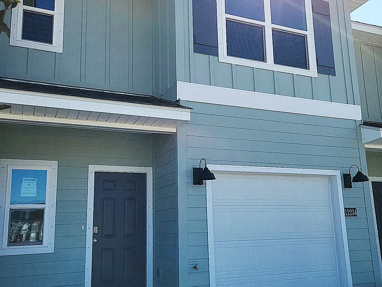 Frazier Ln — Photo 1