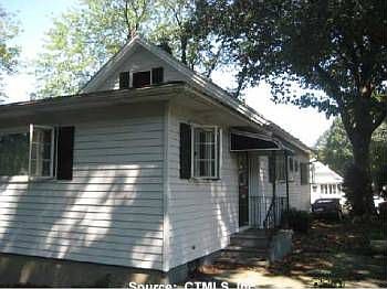 5th image of 80 Woodbine St