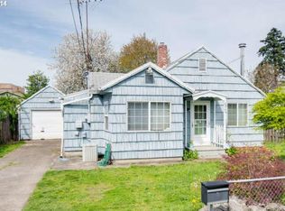 6045 SE Knapp St, Portland, OR 97206