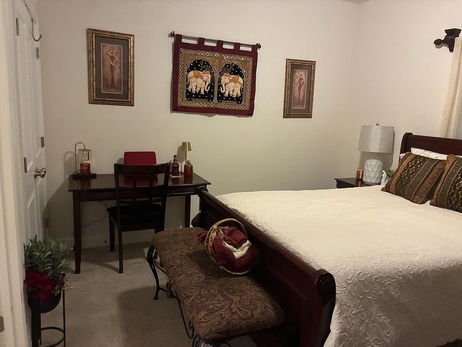 1 bed, 1.0 bath, 1607 sqft, $1,048 — Photo 2