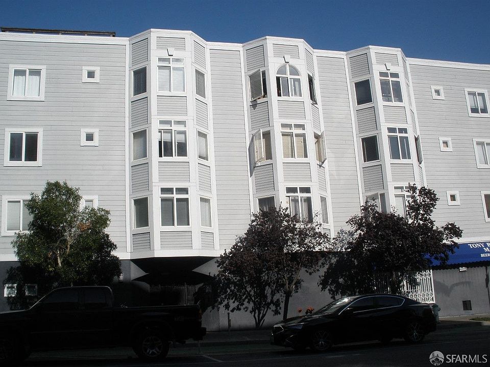 1st image of 195 7th St APT 203