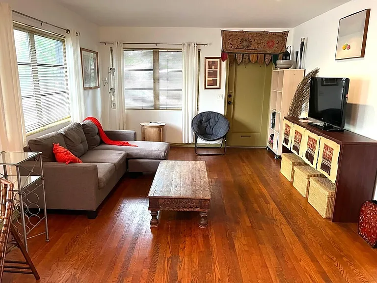 2919 Poinsettia Ave — Photo 4