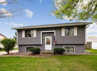 190 Corene Ave, Waukee, IA 50263