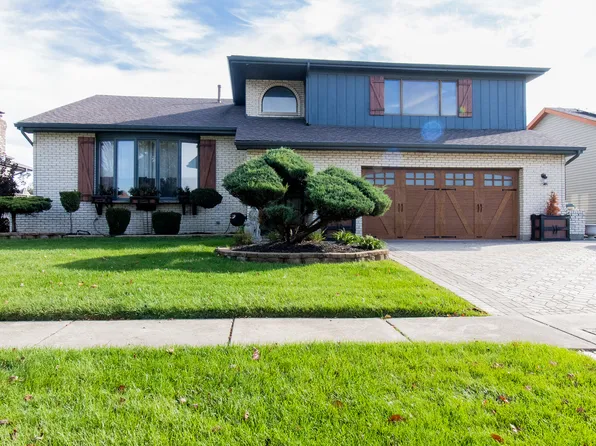 18609 Amlin Cir, Country Club Hills, IL 60478
