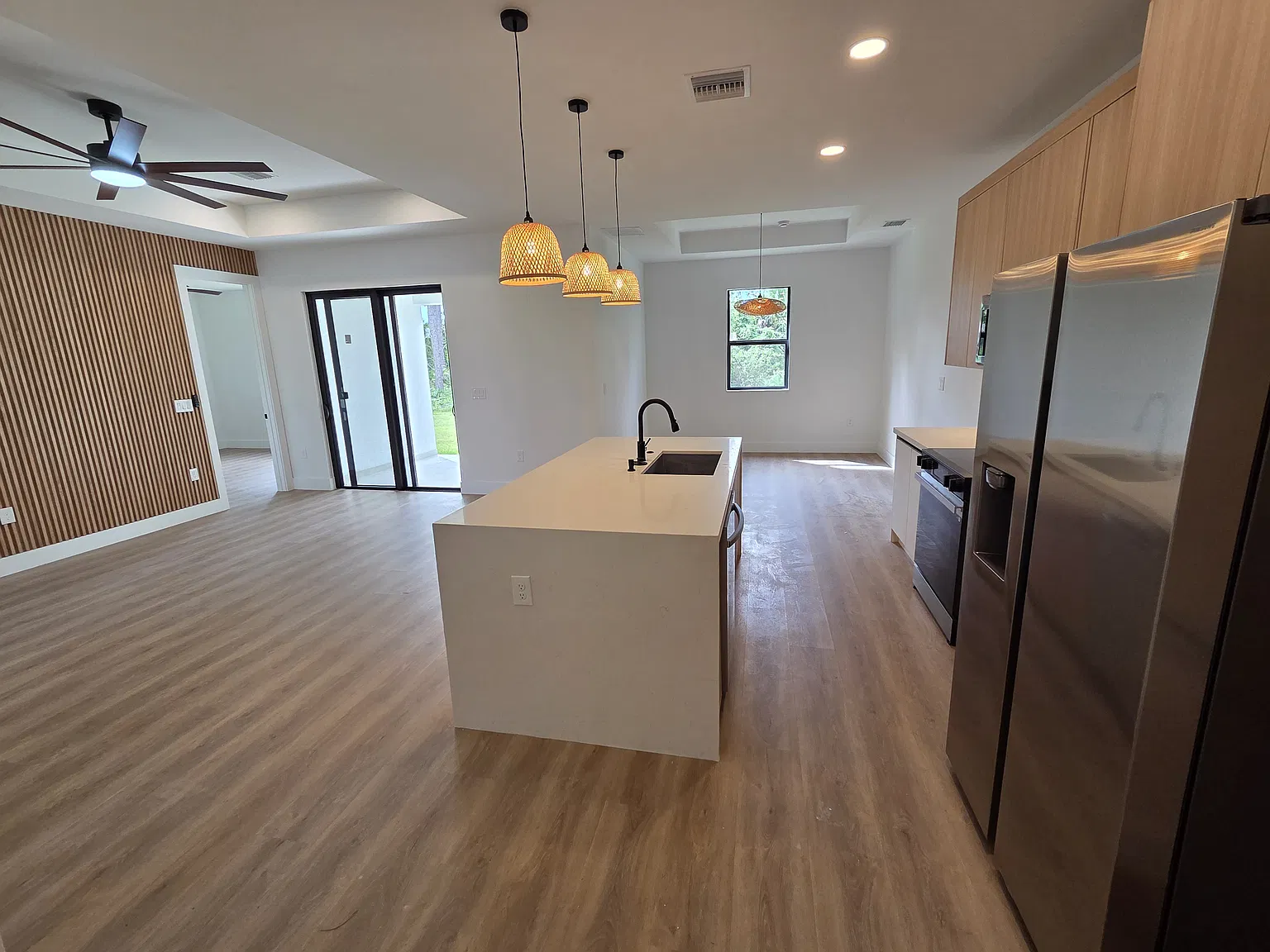 3 bed, 1650 sqft, $2,000 — Photo 4