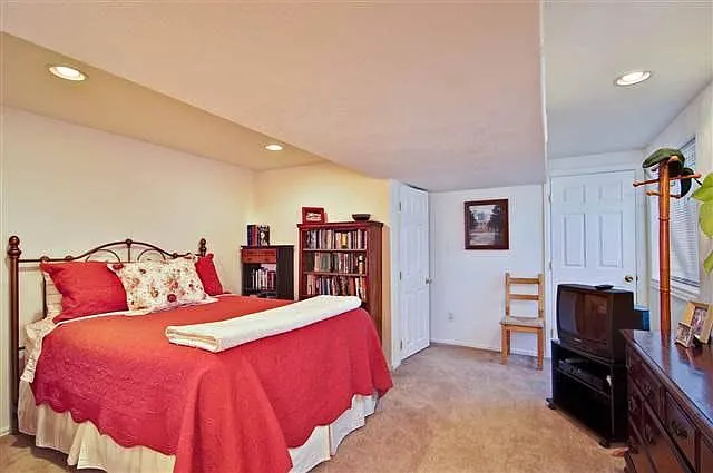 Bedroom #1