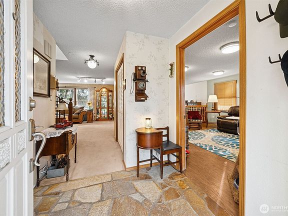 2nd image of 5318 W Tapps Drive E