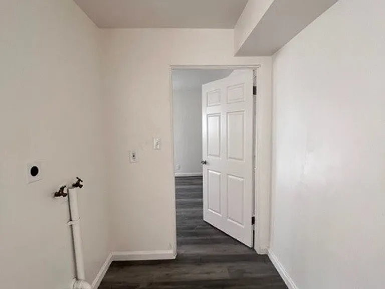 617 & 619 S Church St — Photo 12