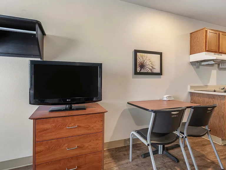 Studio Suite - 2 Full Beds