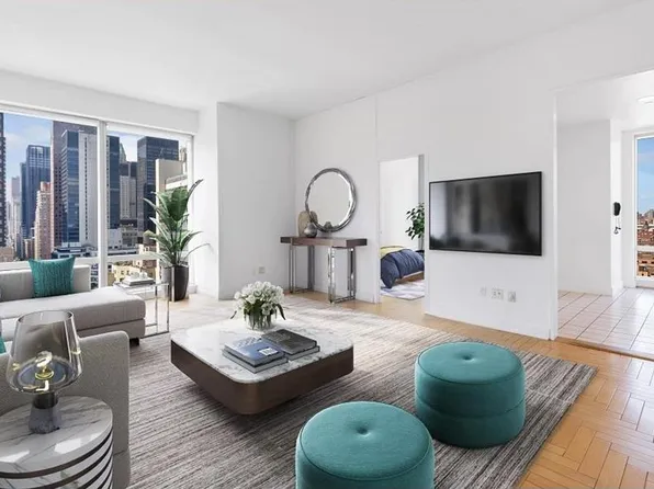 845 United Nations Plaza image 5 of 26