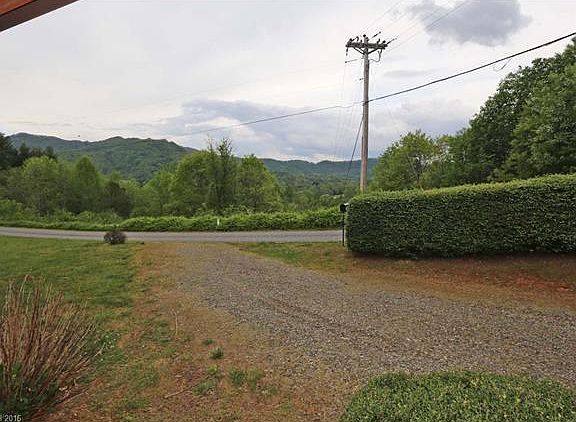 4th image of 121 Midland Dr