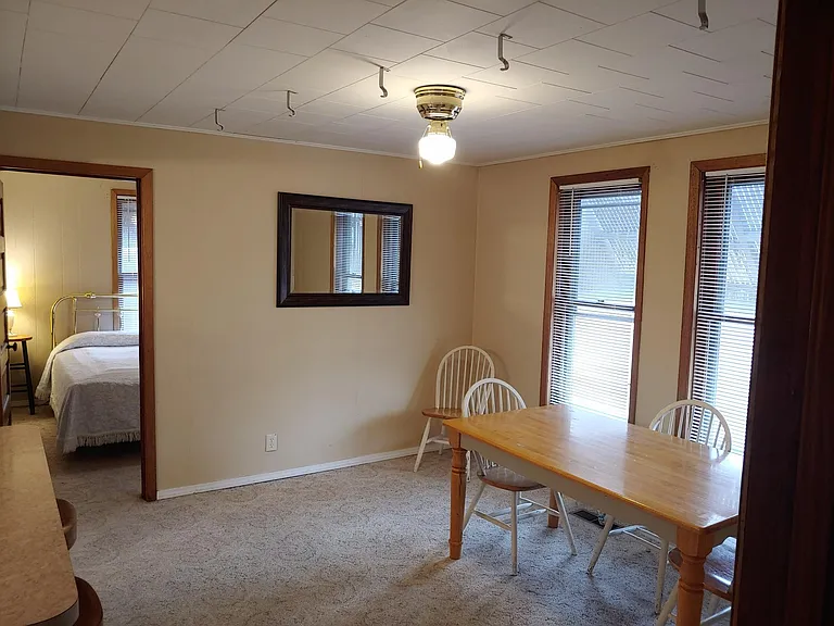 1146 Howard St — Photo 23