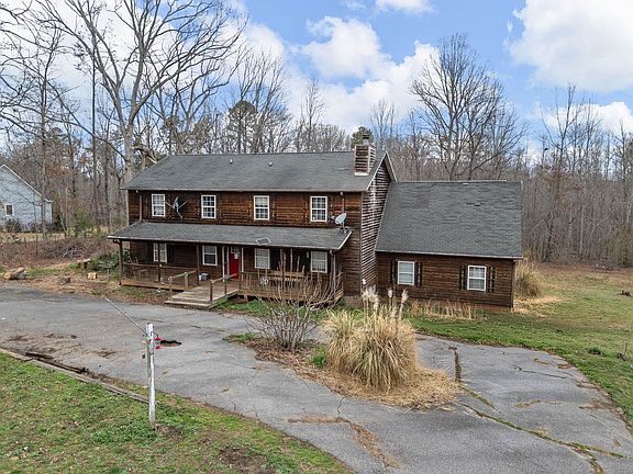 3rd image of 155 Ridings Rd