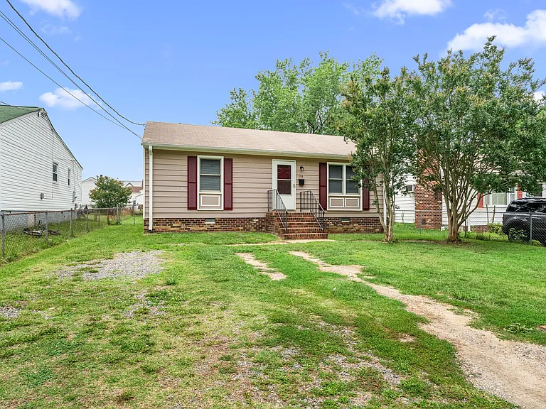 104 N Oak Ave — Photo 13