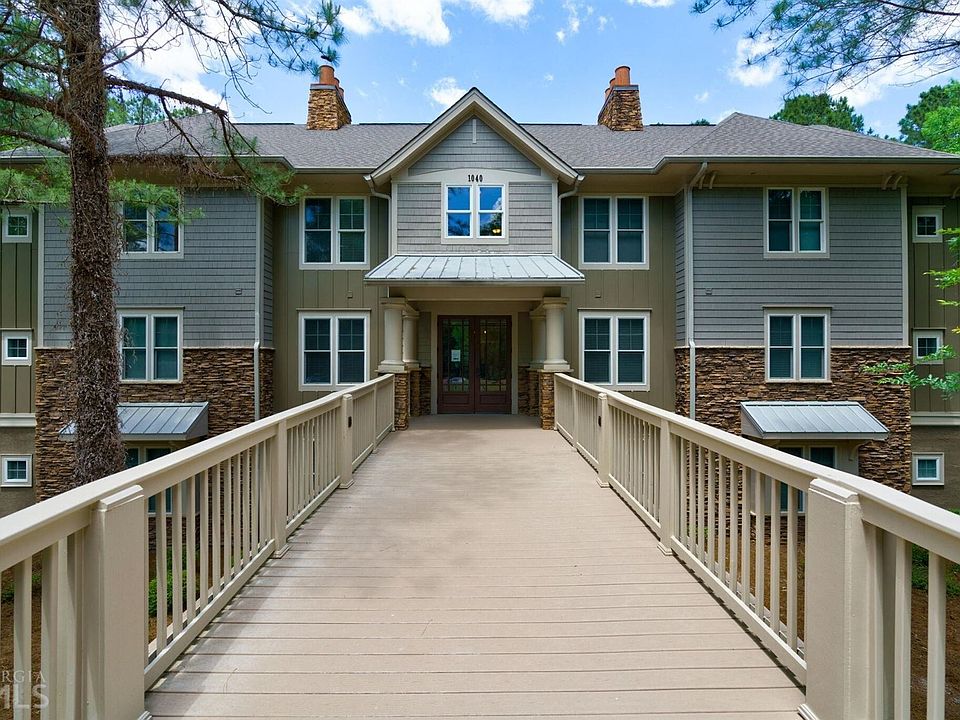 1st image of 1040 E Creekside