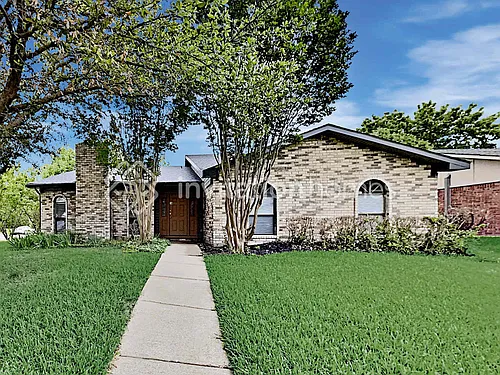 1217 Lombardy Dr Photo 1