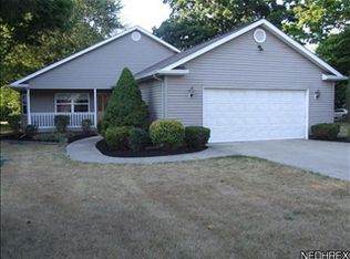 9381 Lake Shore Blvd, Mentor, OH 44060