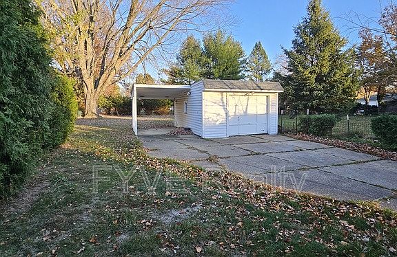 5th image of 6563 Lawnwood Ave