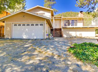5211 Desert View Dr, Wrightwood, CA 92397