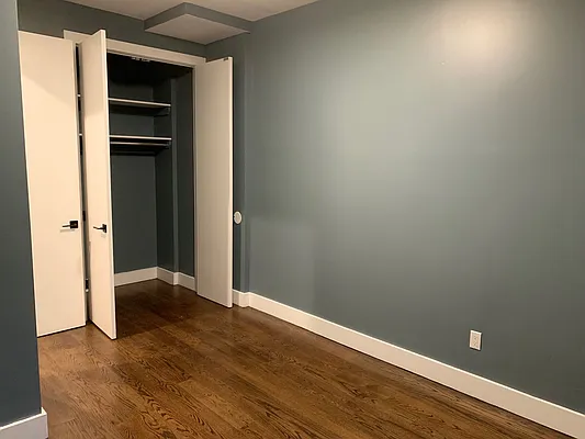 Rented by Premier Metro Realty Corp | media 9