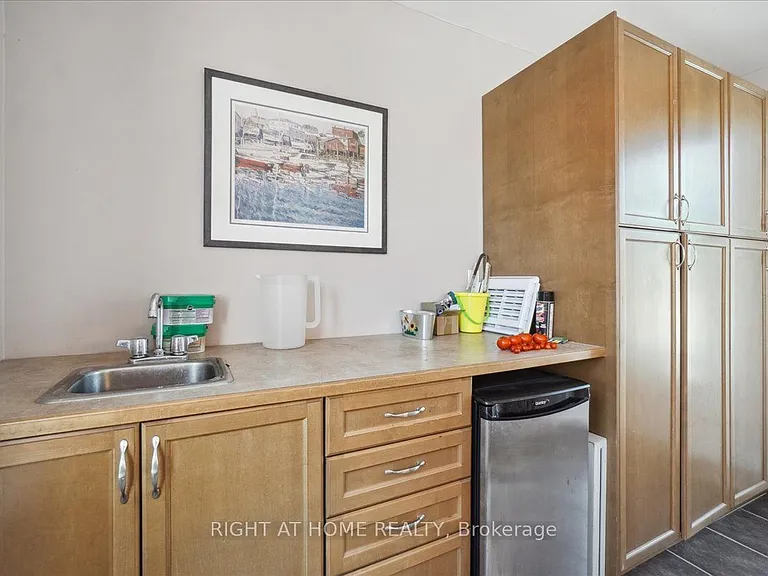 99 Brant St #7 — Photo 25