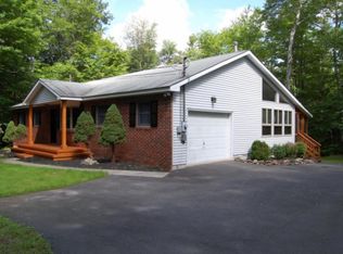 103 Logger Rd, Tafton, PA 18325