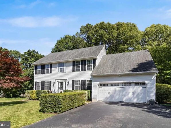 39263 Persimmon Creek Rd, Mechanicsville, MD 20659