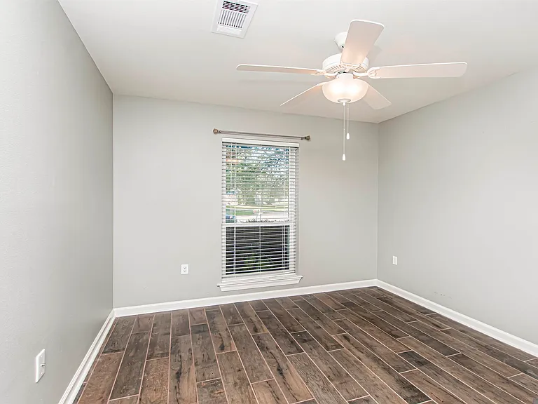13333 Parwood Ave — Photo 13