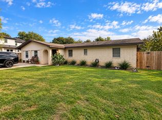 1250 Hillcrest Dr, New Braunfels, TX 78130