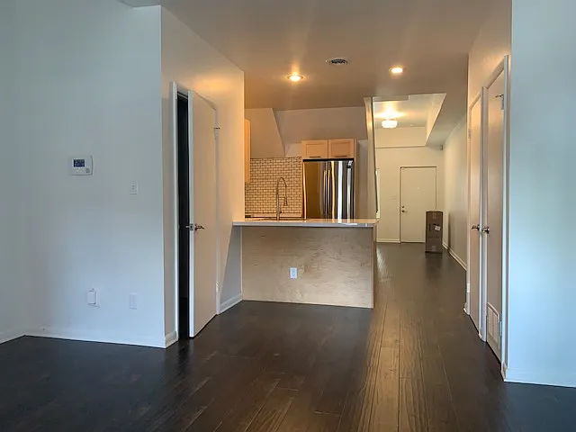 932 James St #3 — Photo 2