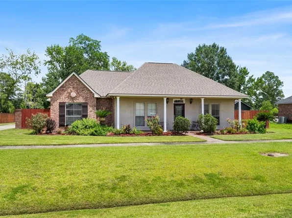 2028 S Richland Ave, Gonzales, LA 70737